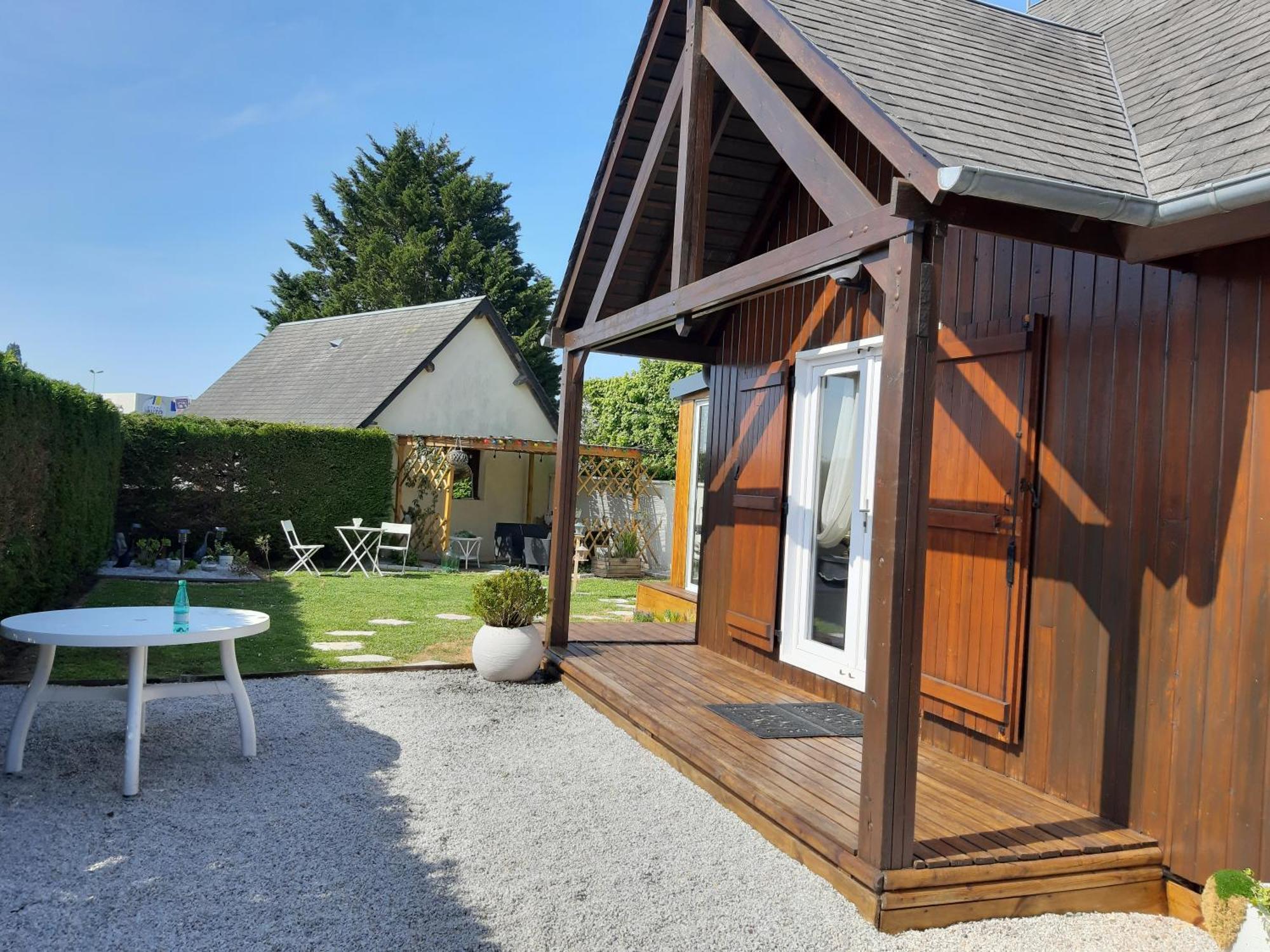 Villa Le Chalet Fleuri *