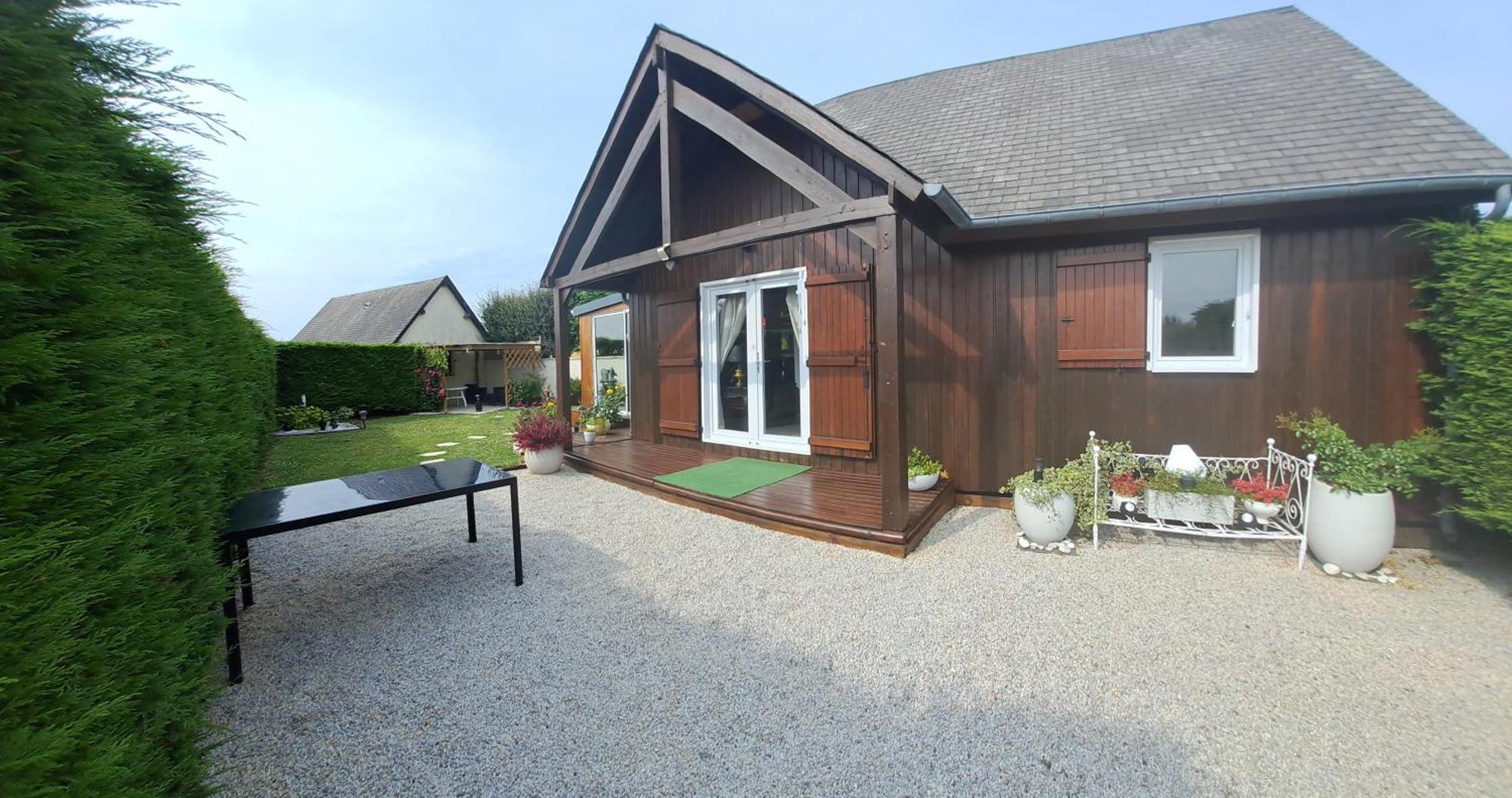 Le Chalet Fleuri * Colleville-Montgomery